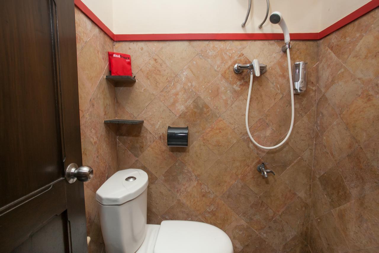 Reddoorz At Omah Wetan Sawojajar Malang Hotel Kültér fotó